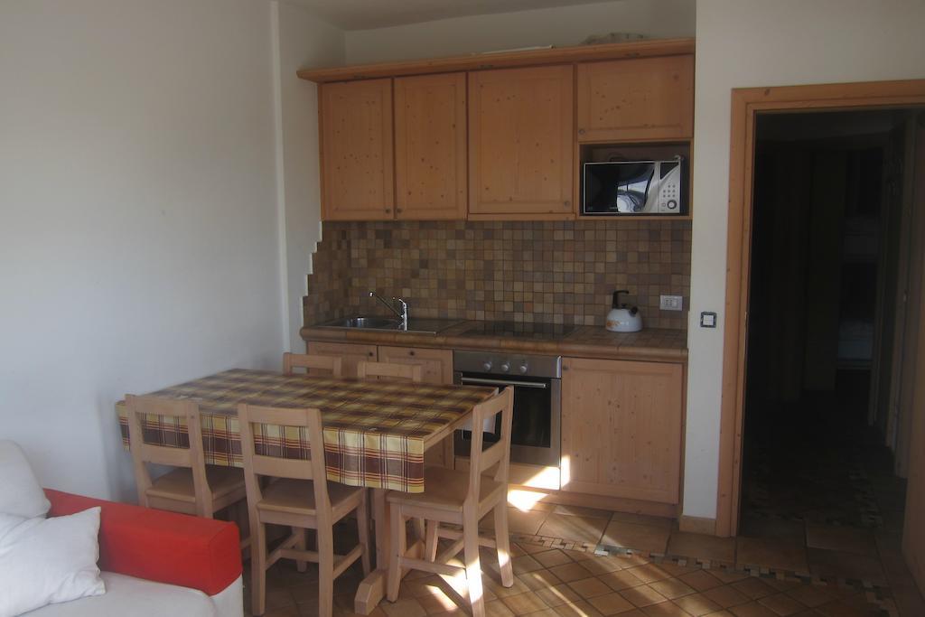 Chalet Rin Da Pemont Livigno Rum bild